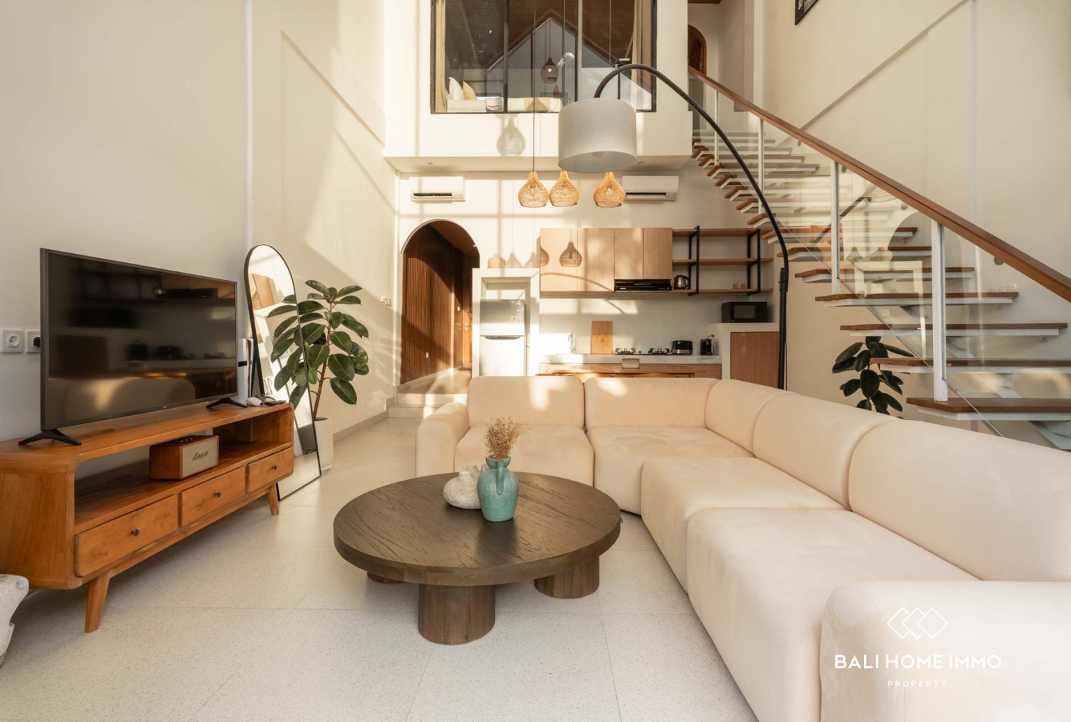 VILLA GAYA MEZZANINE 2 KAMAR UNTUK DIJUAL DENGAN HARGA LEASEHOLD DI CANGGU BALI view 6
