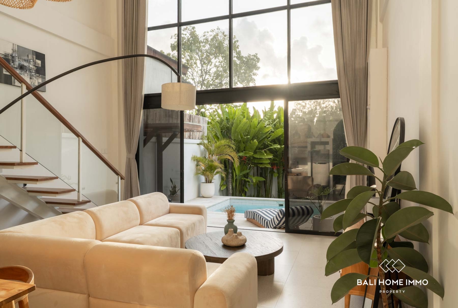 VILLA GAYA MEZZANINE 2 KAMAR UNTUK DIJUAL DENGAN HARGA LEASEHOLD DI CANGGU BALI view 4
