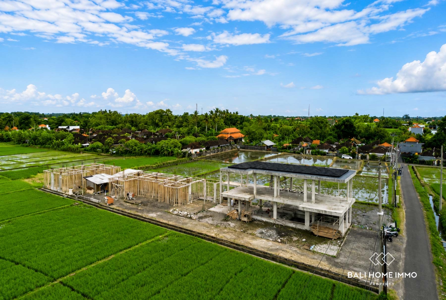 Tanah di tengah sawah, dijual dengan sistem sewa guna usaha di Kedungu, Bali. view 6