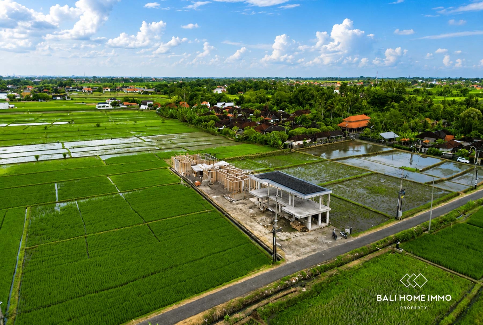 Tanah di tengah sawah, dijual dengan sistem sewa guna usaha di Kedungu, Bali. view 6