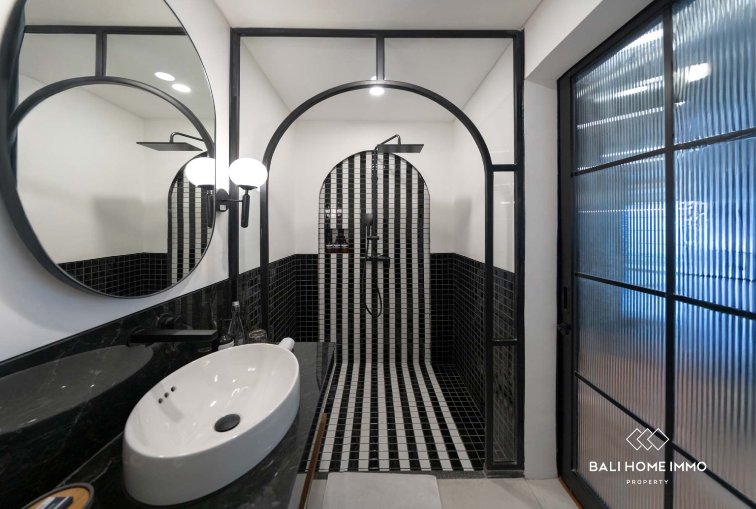 Appartement moderne d'une chambre à coucher à vendre en bail emphytéotique à Berawa, Bali view 14