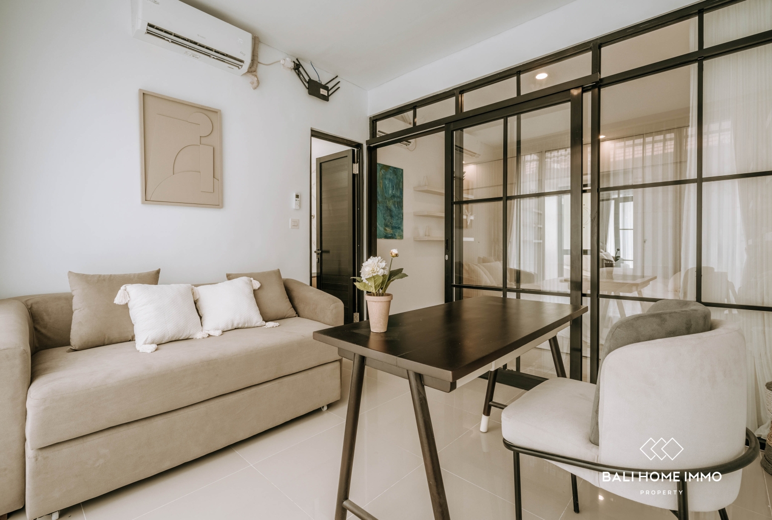 Villa Modern 1 Kamar + Ruang Kerja dengan Sauna Pribadi Dijual di Tumbak Bayuh view 5