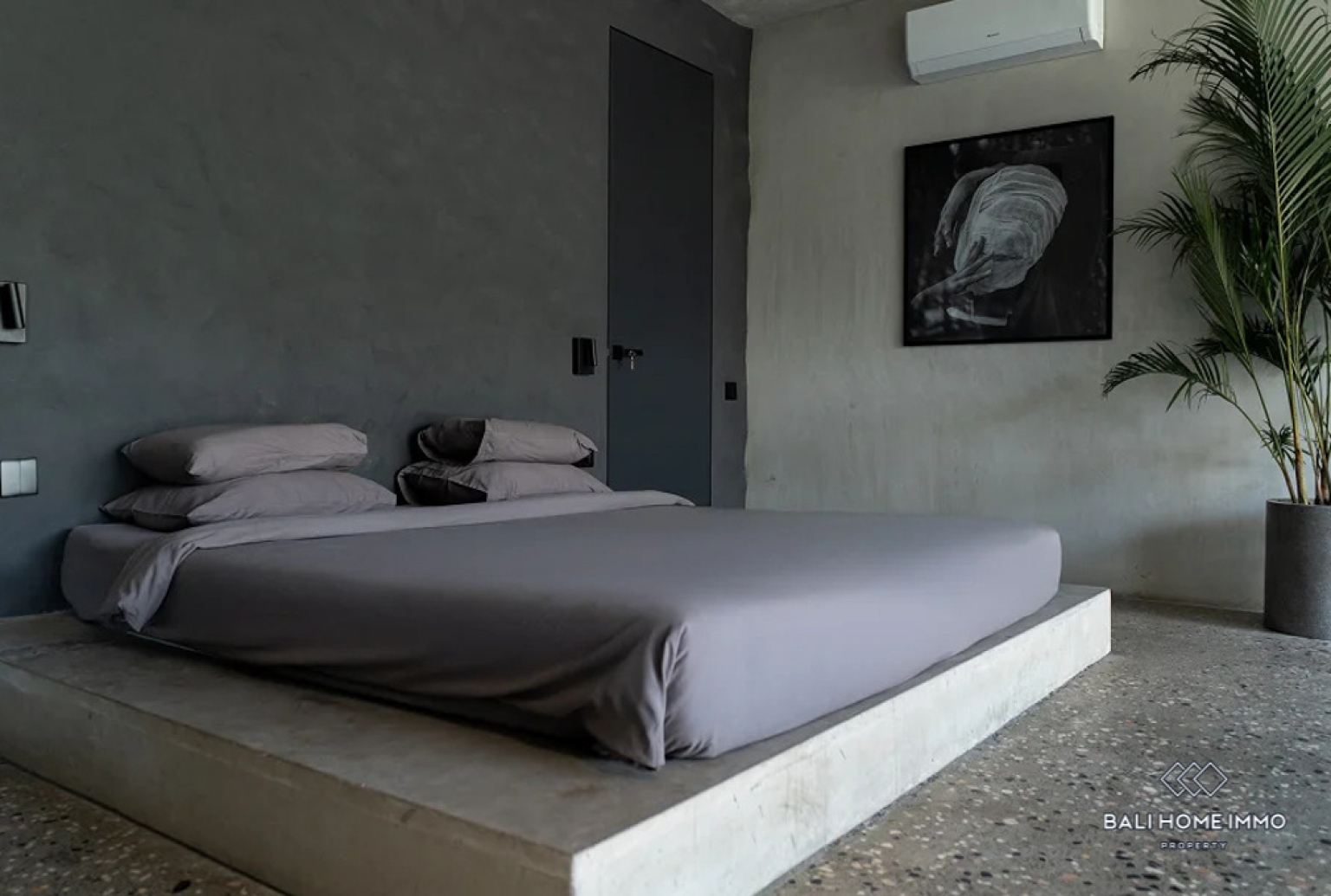 Modern 1 Bedroom Villa for Sale Leasehold in Bali Canggu Babakan view 5