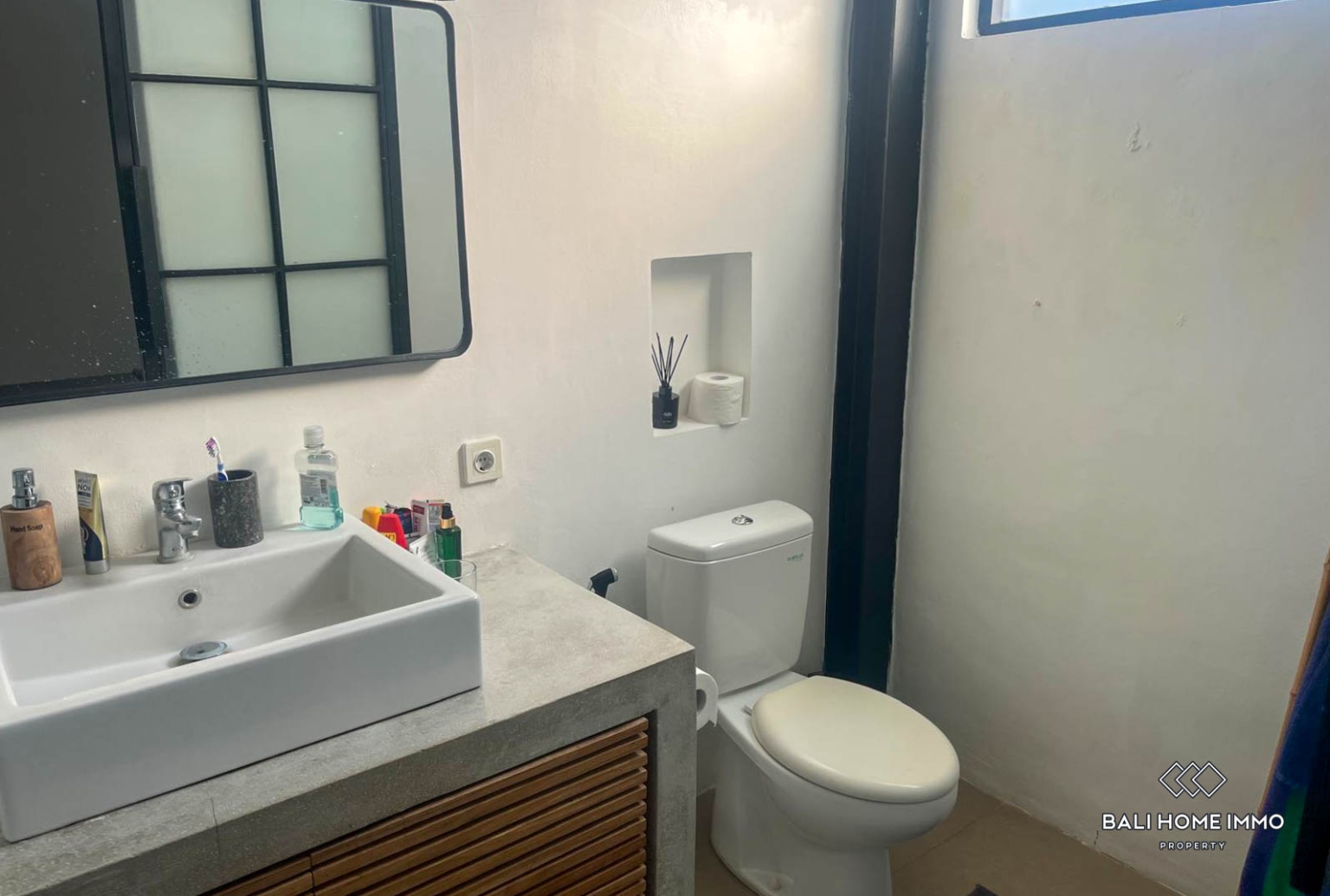 Modern 1 Bedroom Villa for Sale Leasehold in Pererenan view 5