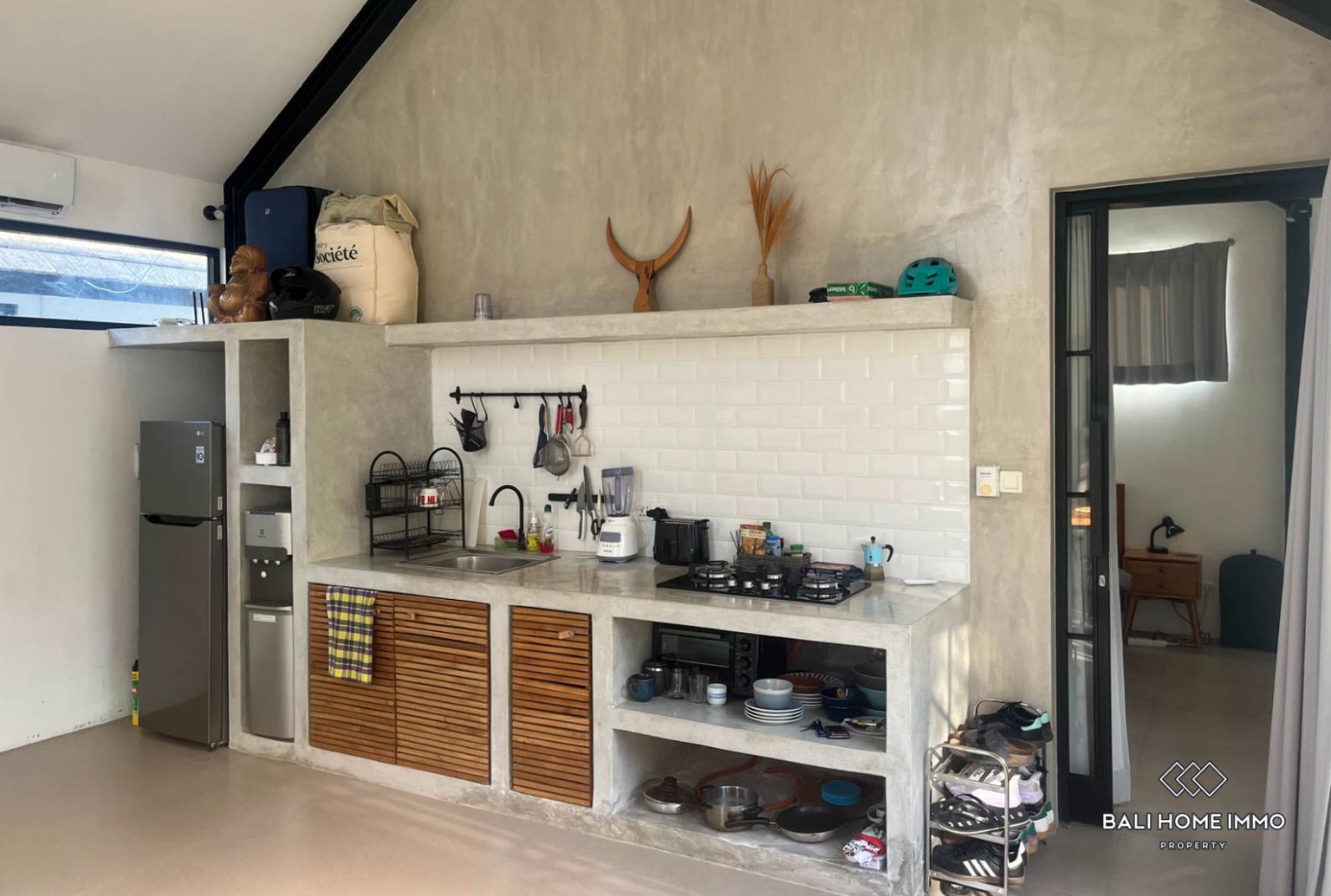 Modern 1 Bedroom Villa for Sale Leasehold in Pererenan view 3