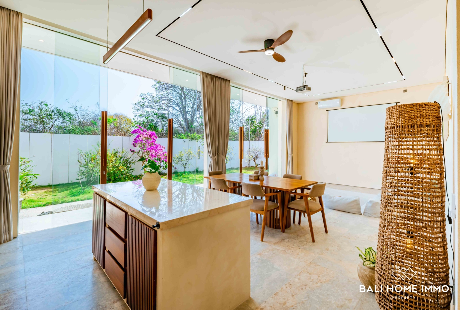 VILLA MODERN 2 KAMAR DENGAN PEMANDANGAN LAUT UNTUK DIJUAL DI PANDAWA view 10