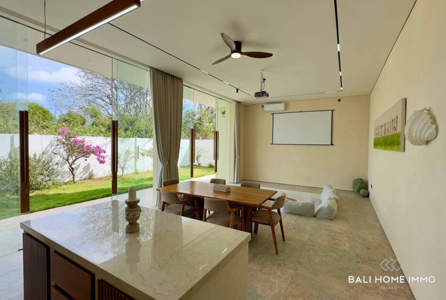 Villa moderne de 2 chambres avec vue sur l'océan à vendre en bail emphytéotique à Pandawa view 5