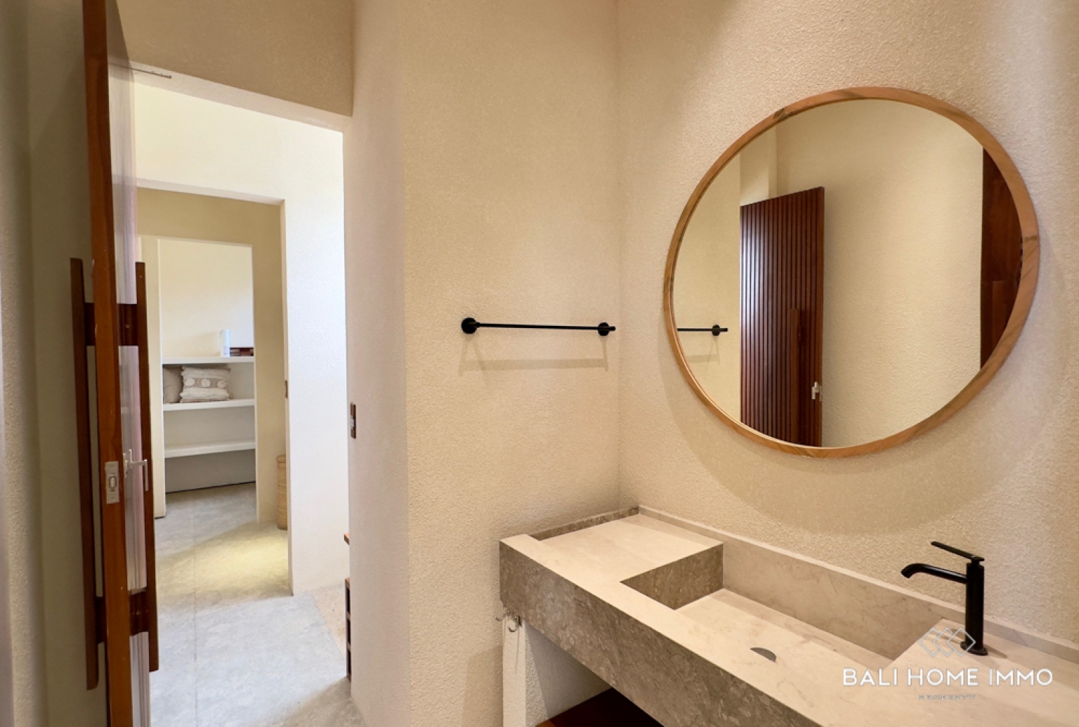 Villa moderne de 2 chambres avec vue sur l'océan à vendre en bail emphytéotique à Pandawa view 15