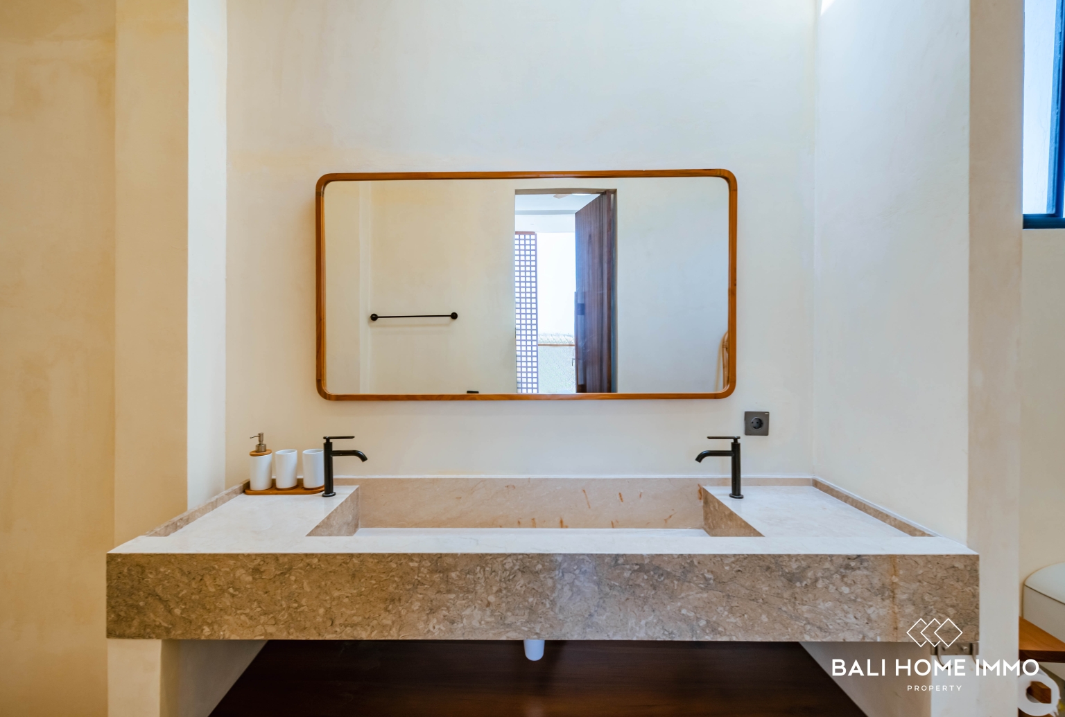VILLA MODERN 2 KAMAR DENGAN PEMANDANGAN LAUT UNTUK DIJUAL DI PANDAWA view 20