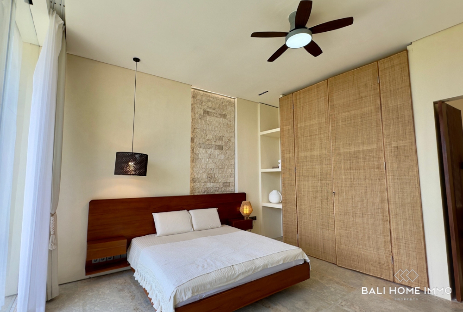 Villa moderne de 2 chambres avec vue sur l'océan à vendre en bail emphytéotique à Pandawa view 12