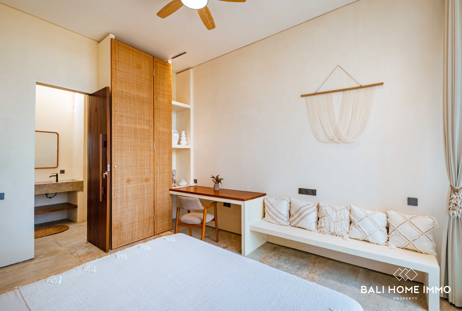 VILLA MODERN 2 KAMAR DENGAN PEMANDANGAN LAUT UNTUK DIJUAL DI PANDAWA view 19