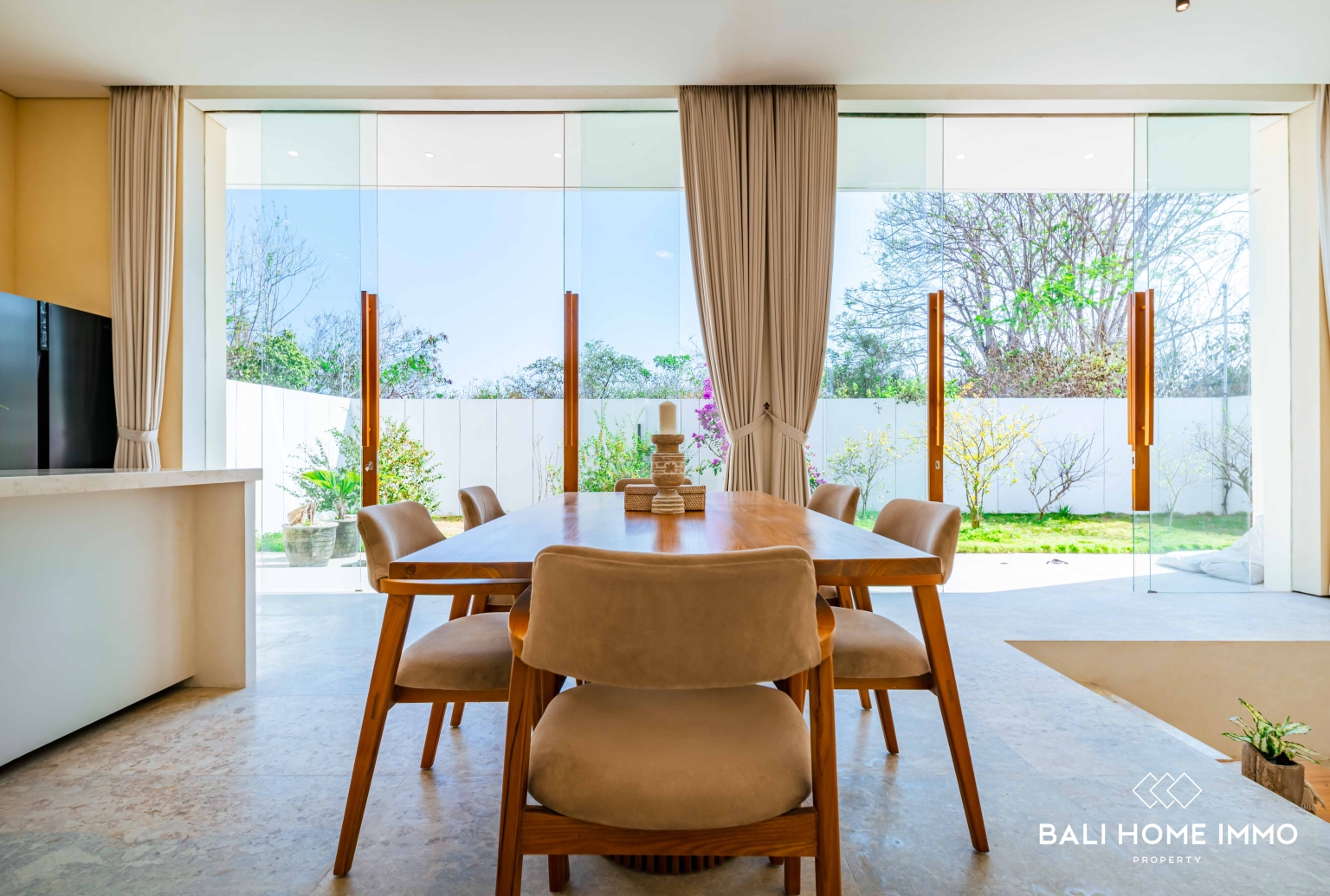 VILLA MODERN 2 KAMAR DENGAN PEMANDANGAN LAUT UNTUK DIJUAL DI PANDAWA view 8