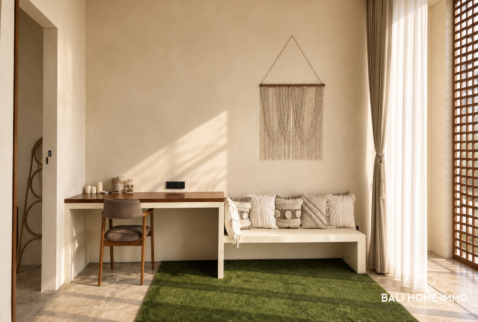 MODERN 2 BEDROOM OCEAN VIEW VILLA FOR SALE LEASEHOLD IN PANDAWA view 17