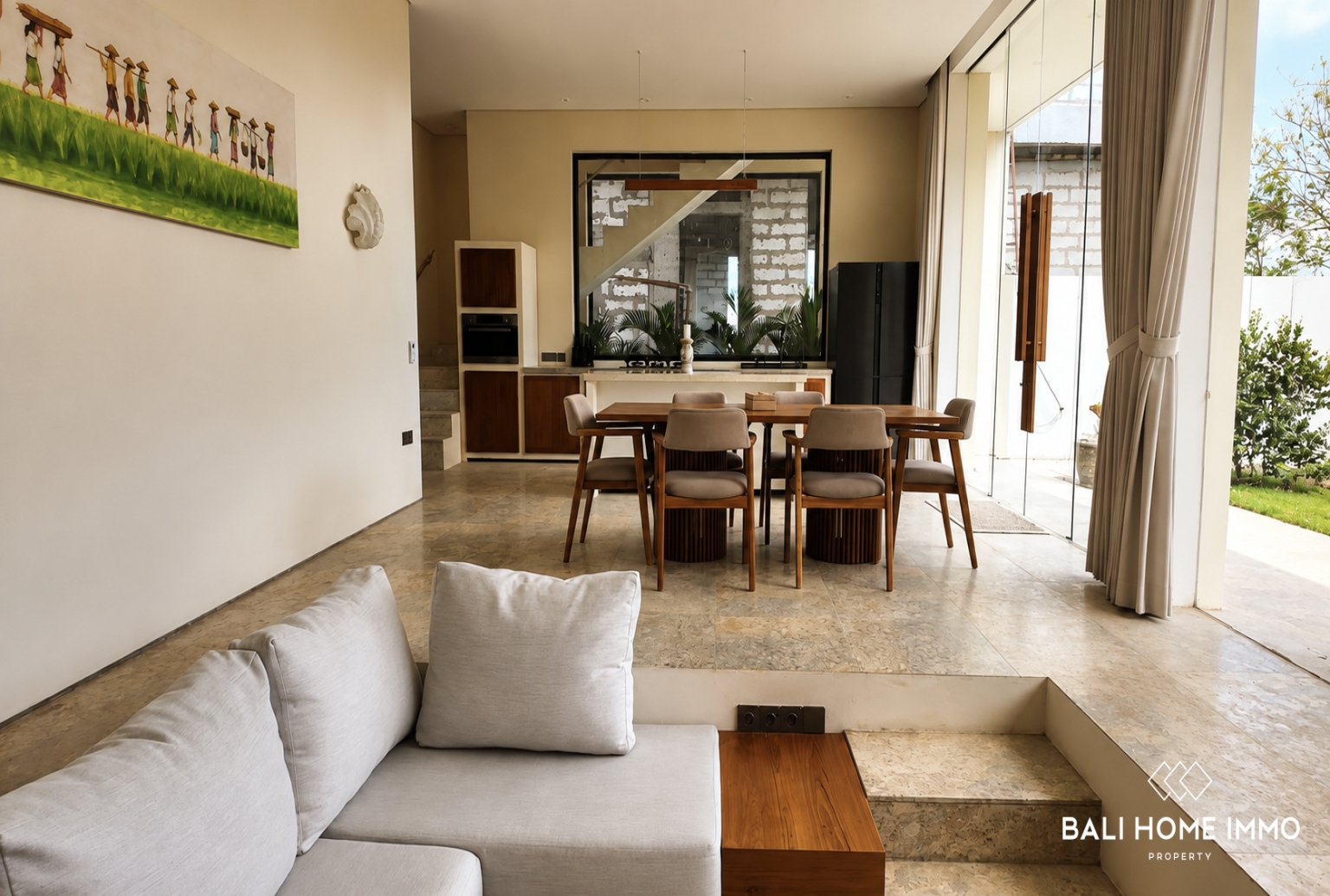 MODERN 2 BEDROOM OCEAN VIEW VILLA FOR SALE LEASEHOLD IN PANDAWA view 5