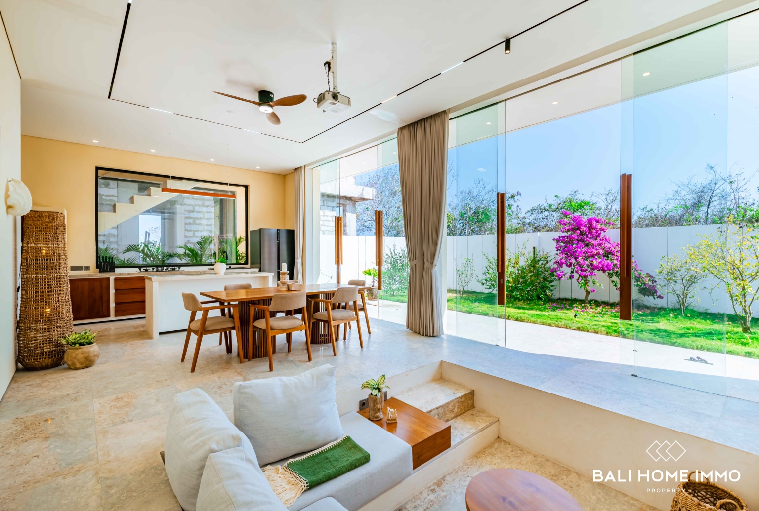 VILLA MODERN 2 KAMAR DENGAN PEMANDANGAN LAUT UNTUK DIJUAL DI PANDAWA view 6