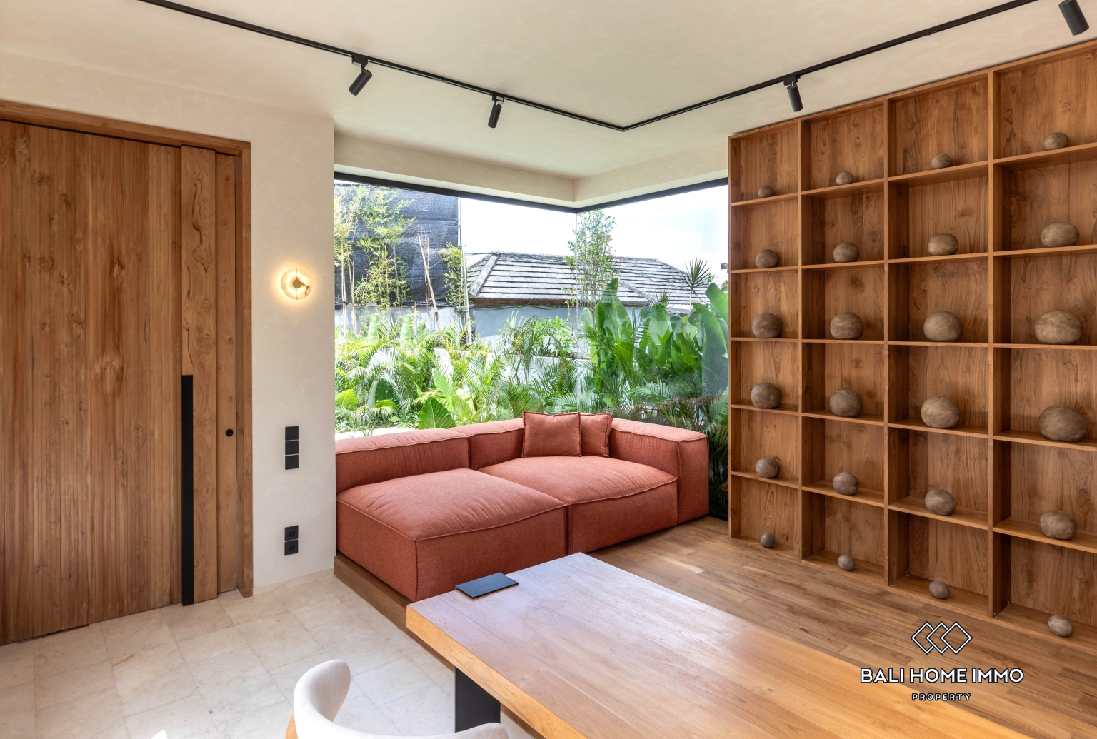 Modern 2-Bedroom Pink Zone Villa for Sale and Rental in Central Ubud view 2