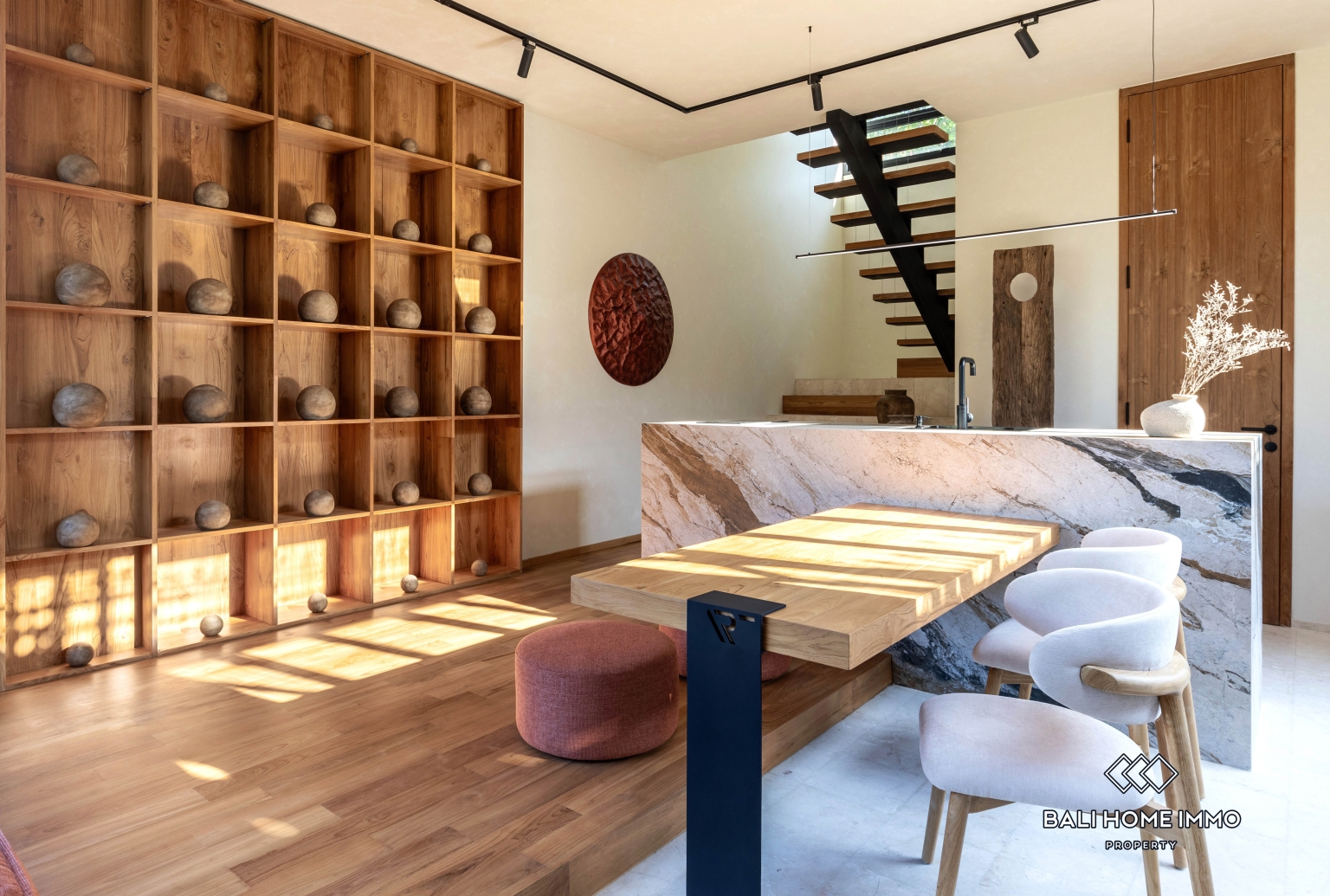 Modern 2-Bedroom Pink Zone Villa for Sale and Rental in Central Ubud view 3