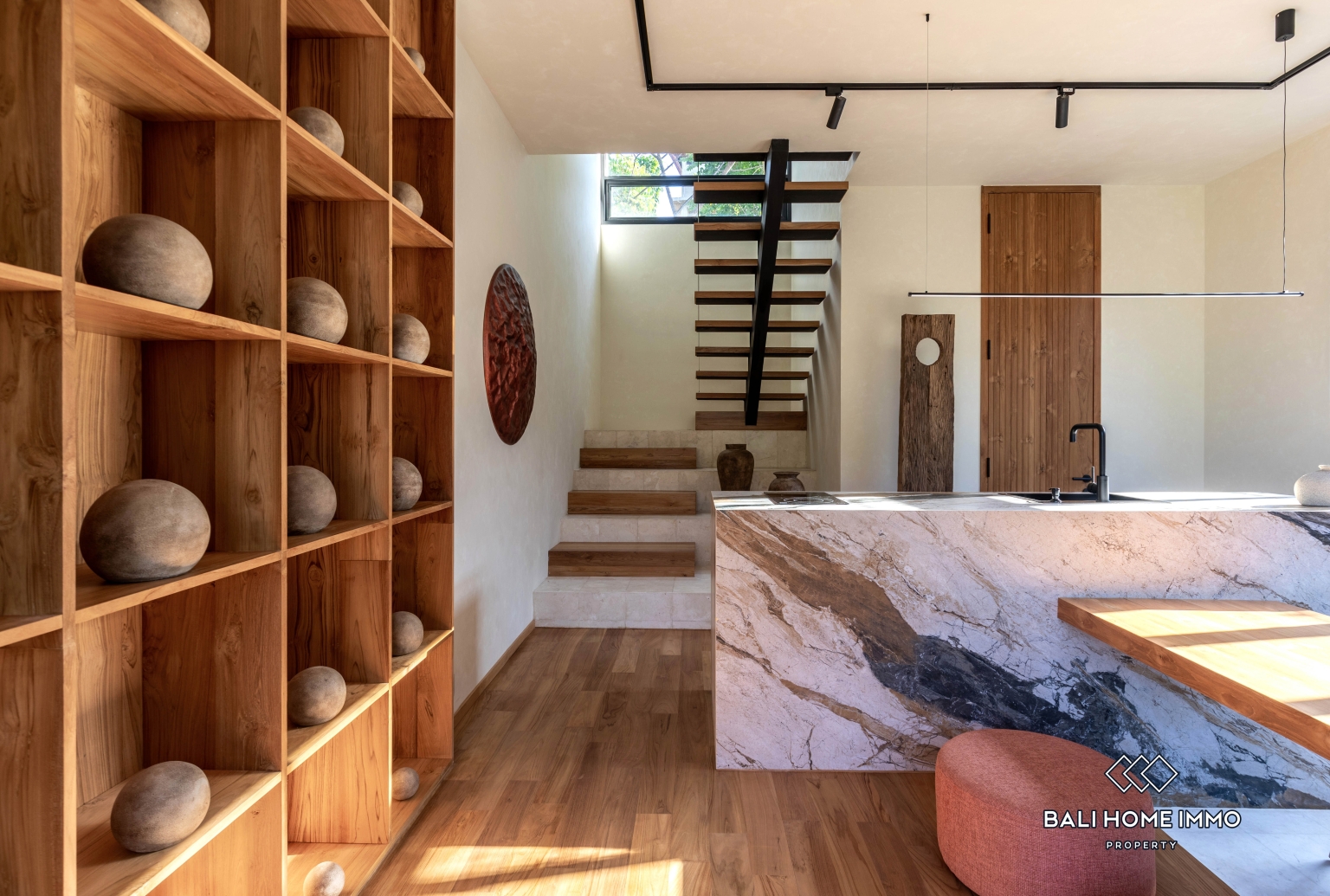 Modern 2-Bedroom Pink Zone Villa for Sale and Rental in Central Ubud view 4
