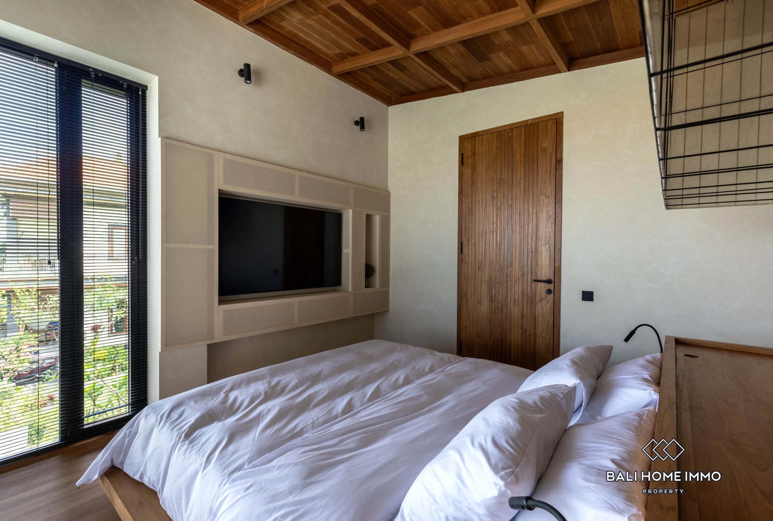 Modern 2-Bedroom Pink Zone Villa for Sale and Rental in Central Ubud view 11