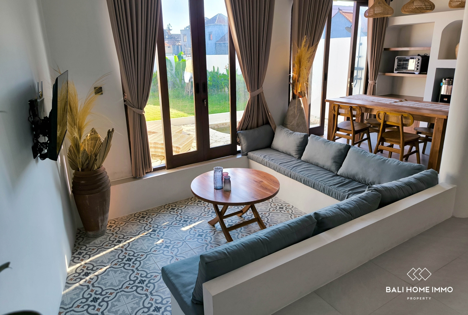 Modern 2-Bedroom Rice Field View Villa for Sale and Rent in Buduk view 2