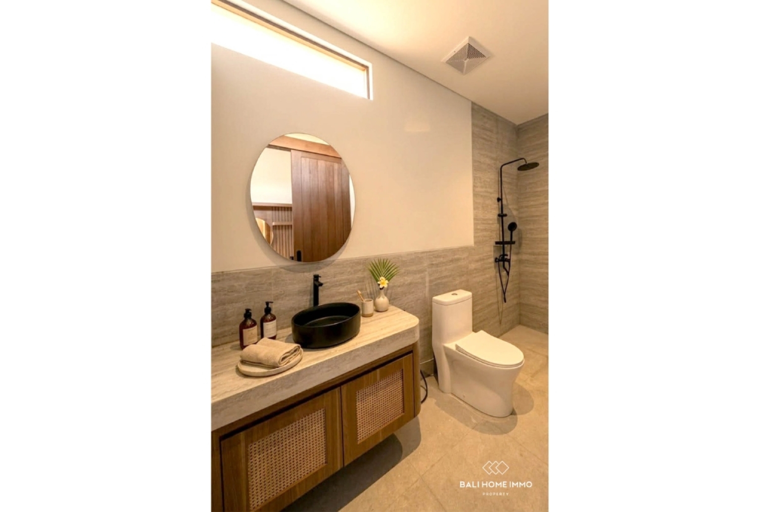 Modern 2-Bedroom Rice Field View Villa for Sale and Rent in Buduk view 9