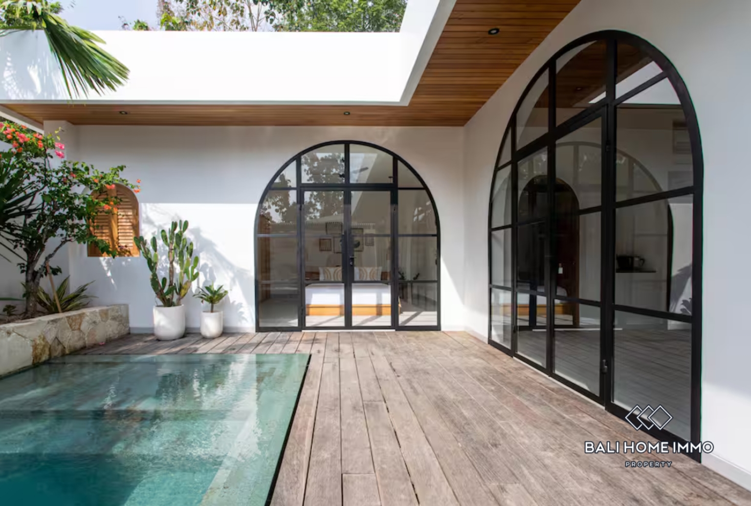 Modern 2 Bedroom Tropical Villa for Sale in Bingin view 28
