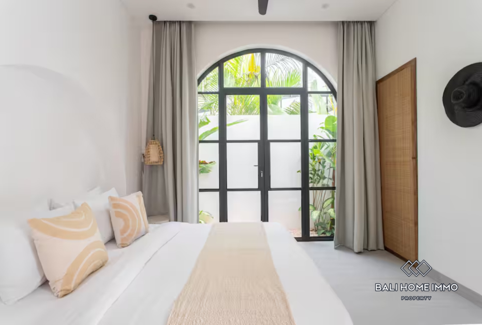 Modern 2 Bedroom Tropical Villa for Sale in Bingin view 15