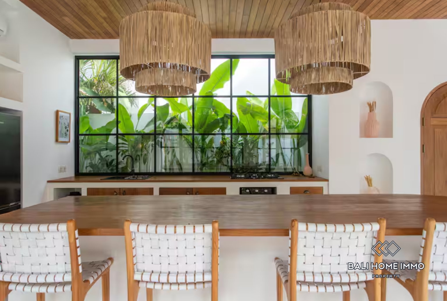 Modern 2 Bedroom Tropical Villa for Sale in Bingin view 11