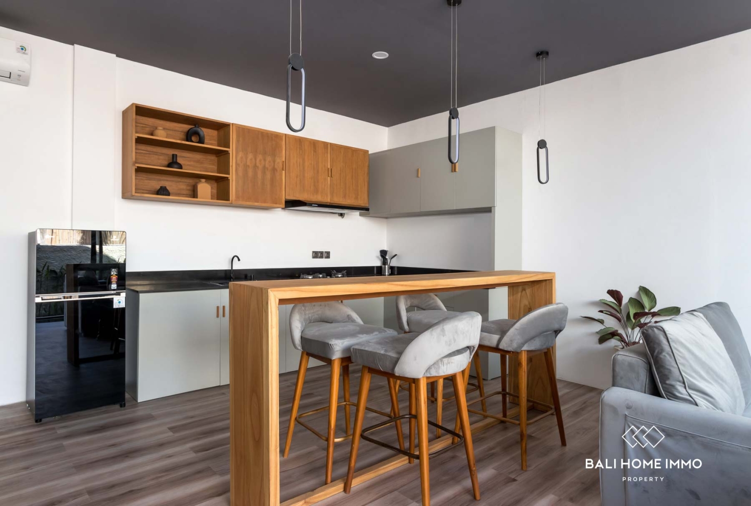 Villa Modern 2 Kamar UNTUK DIJUAL DENGAN SERTIFIKAT LEASEHOLD di UMALAS BALI view 7
