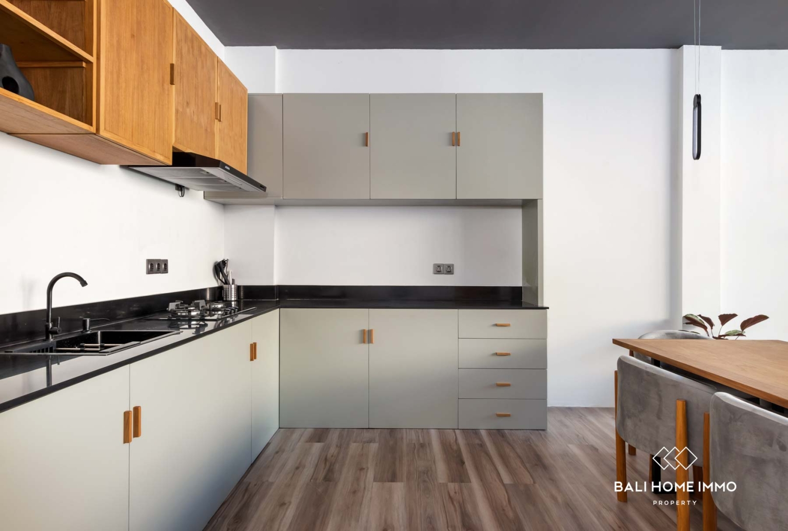 Villa Modern 2 Kamar UNTUK DIJUAL DENGAN SERTIFIKAT LEASEHOLD di UMALAS BALI view 12