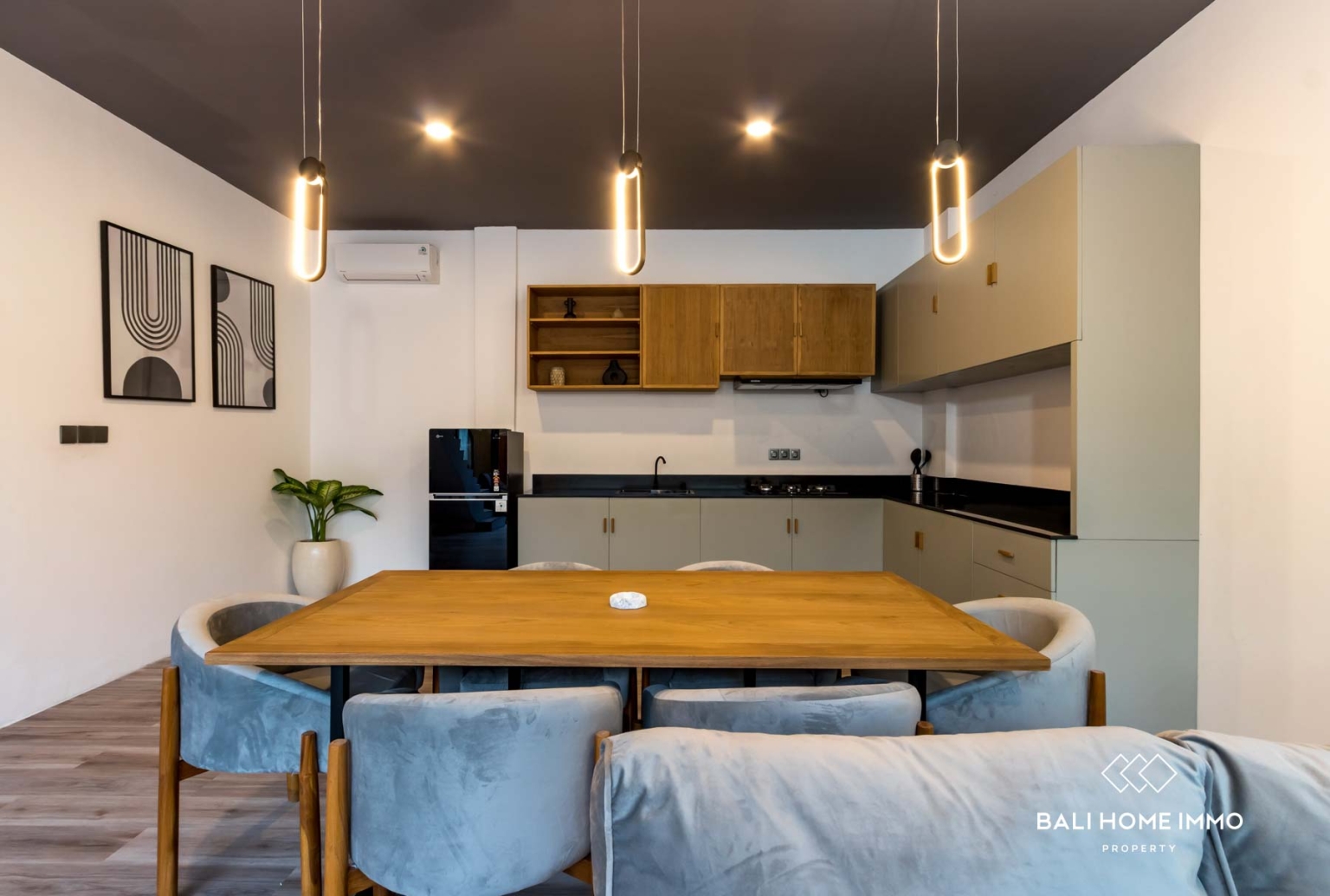 Villa Modern 2 Kamar UNTUK DIJUAL DENGAN SERTIFIKAT LEASEHOLD di UMALAS BALI view 6