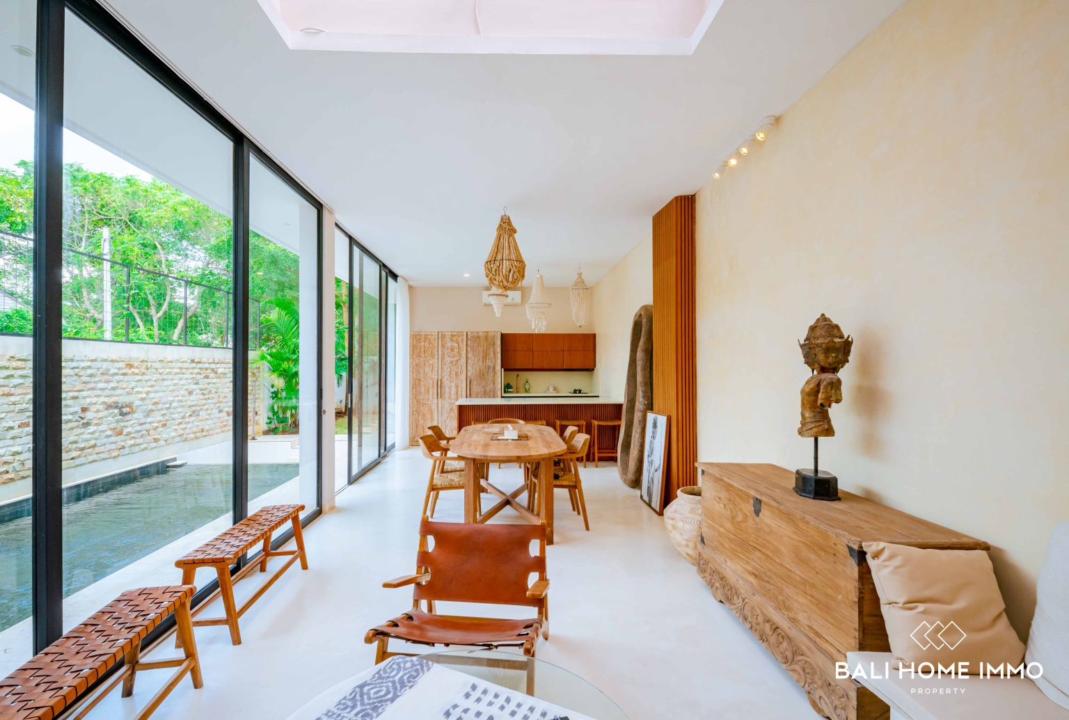 Modern 2 Bedroom Villa for Sale in Bingin – Rooftop Terrace & Peaceful Green Surroundings view 11