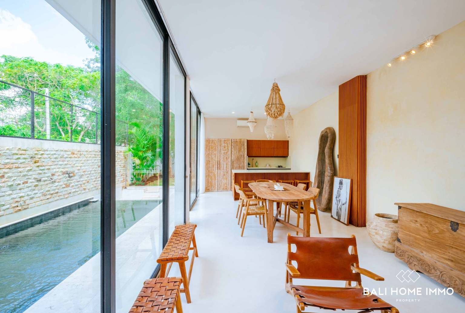 Modern 2 Bedroom Villa for Sale in Bingin – Rooftop Terrace & Peaceful Green Surroundings view 8