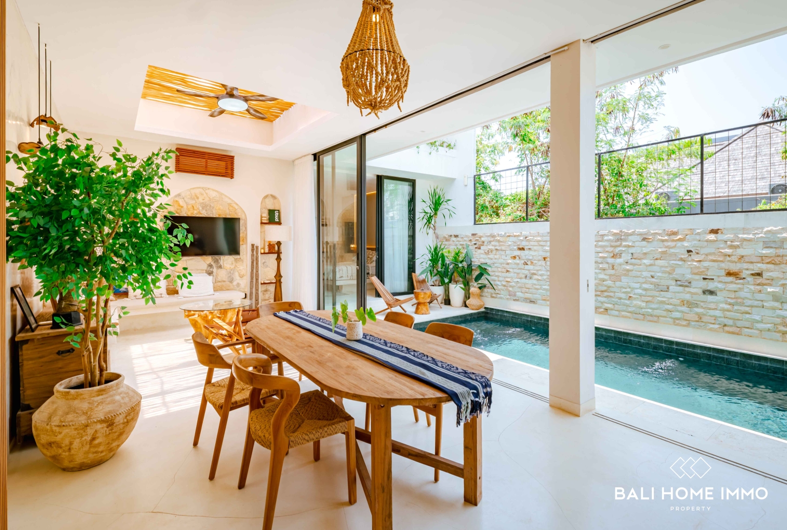 Villa moderne de 2 chambres à vendre à Bingin – Terrasse sur le toit et cadre verdoyant et paisible view 10