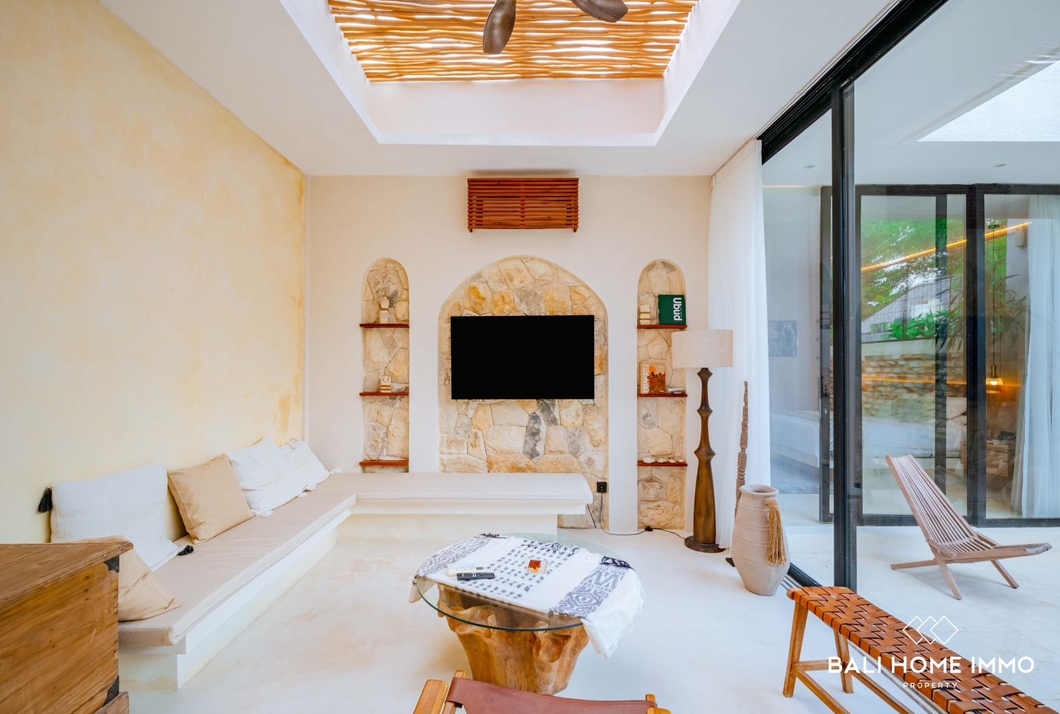 Modern 2 Bedroom Villa for Sale in Bingin – Rooftop Terrace & Peaceful Green Surroundings view 4