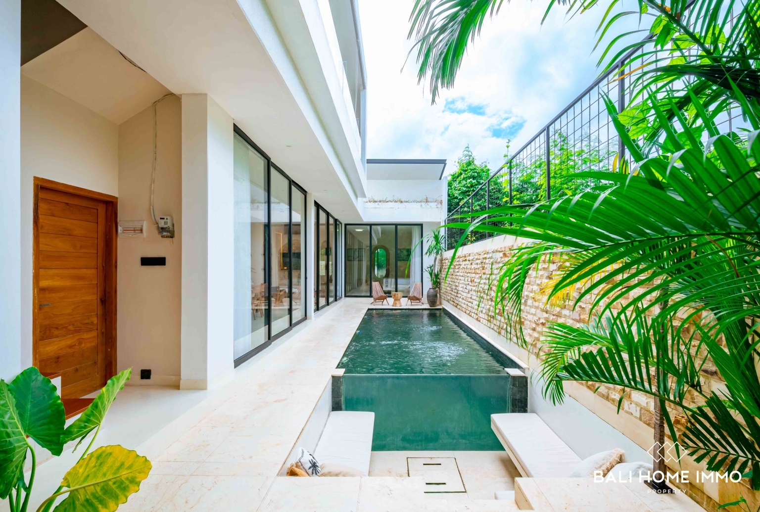 Modern 2 Bedroom Villa for Sale in Bingin – Rooftop Terrace & Peaceful Green Surroundings view 2