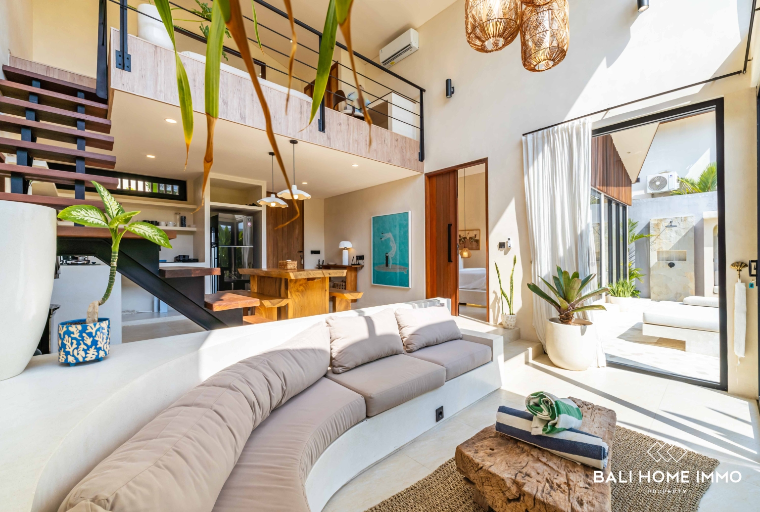 Villa moderne de 2 chambres à vendre à Cemagi, Bali view 4