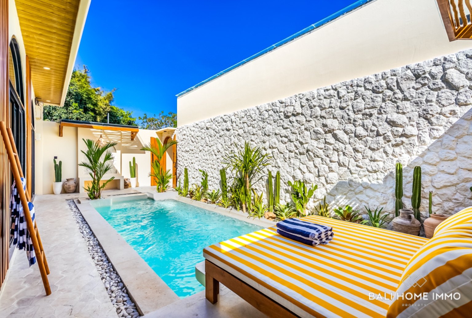 MODERN 2 BEDROOM VILLA FOR SALE IN UNGASAN view 2