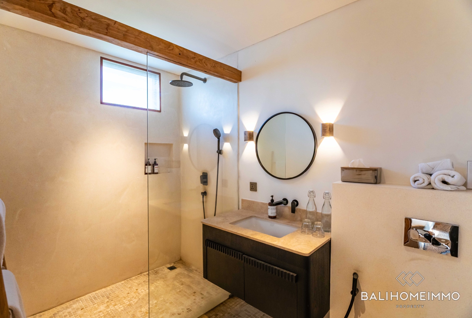 Villa Modern 2 Kamar Tidur Dijual Hak Milik di Berawa Bali view 26