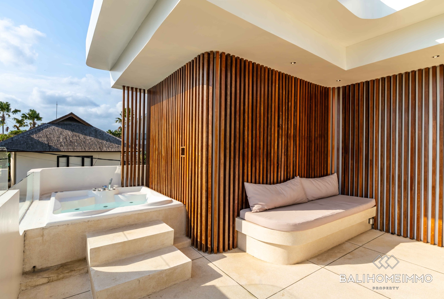 Villa Modern 2 Kamar Tidur Dijual Hak Milik di Berawa Bali view 29