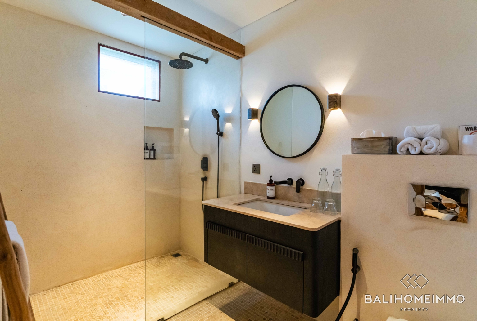 Villa Modern 2 Kamar Tidur Dijual Hak Milik di Berawa Bali view 27