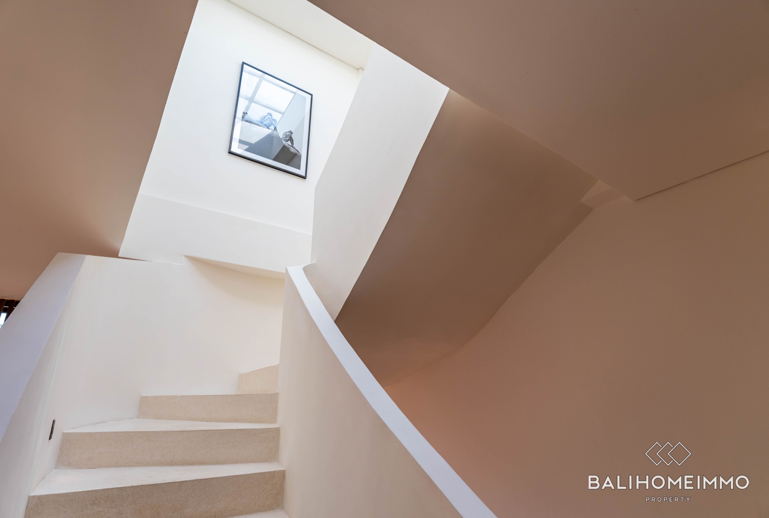 Villa Modern 2 Kamar Tidur Dijual Hak Milik di Berawa Bali view 13