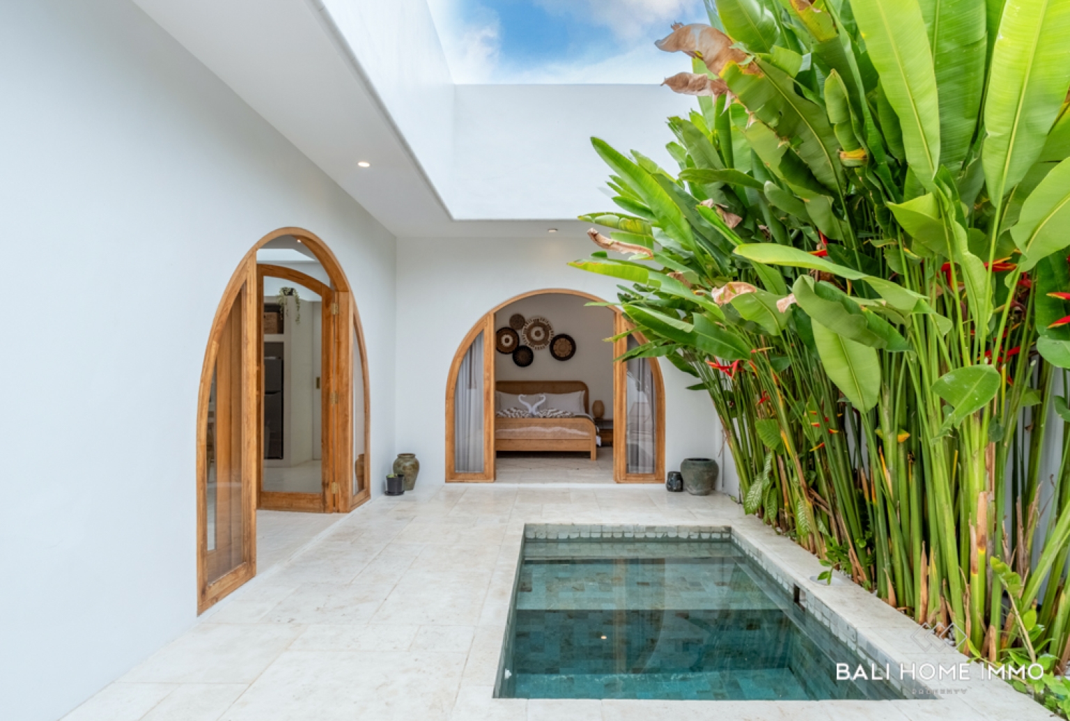 MODERN 2 BEDROOM VILLA FOR SALE LEASEHOLD IN BINGIN view 2