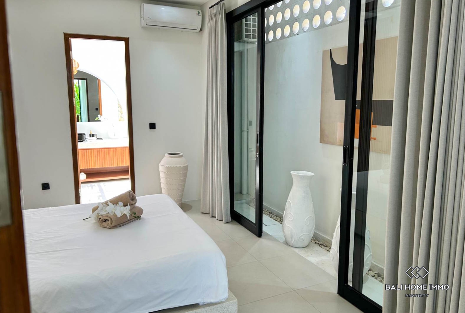Modern 2-Bedroom Villa for Sale Leasehold in Canggu view 8