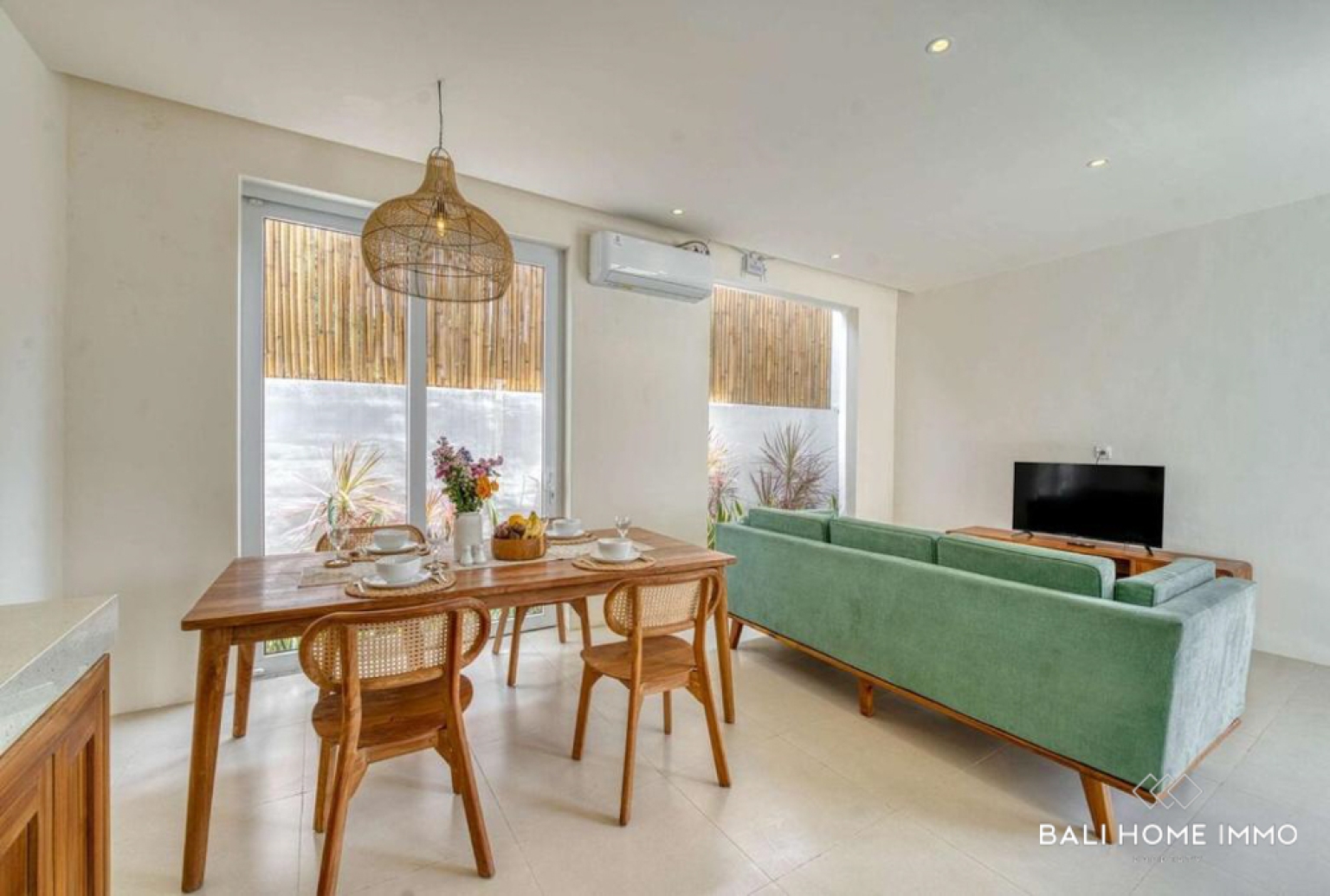 Villa moderne de 2 chambres à vendre en bail emphytéotique à Melasti view 5