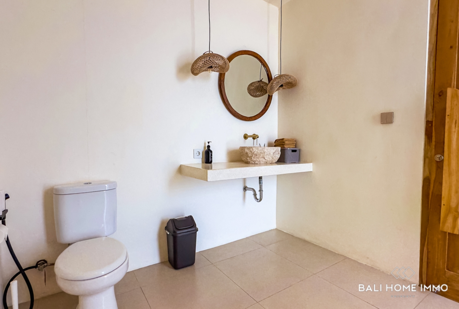 Modern 2 Bedroom Villa for Sale Leasehold in Melasti view 13