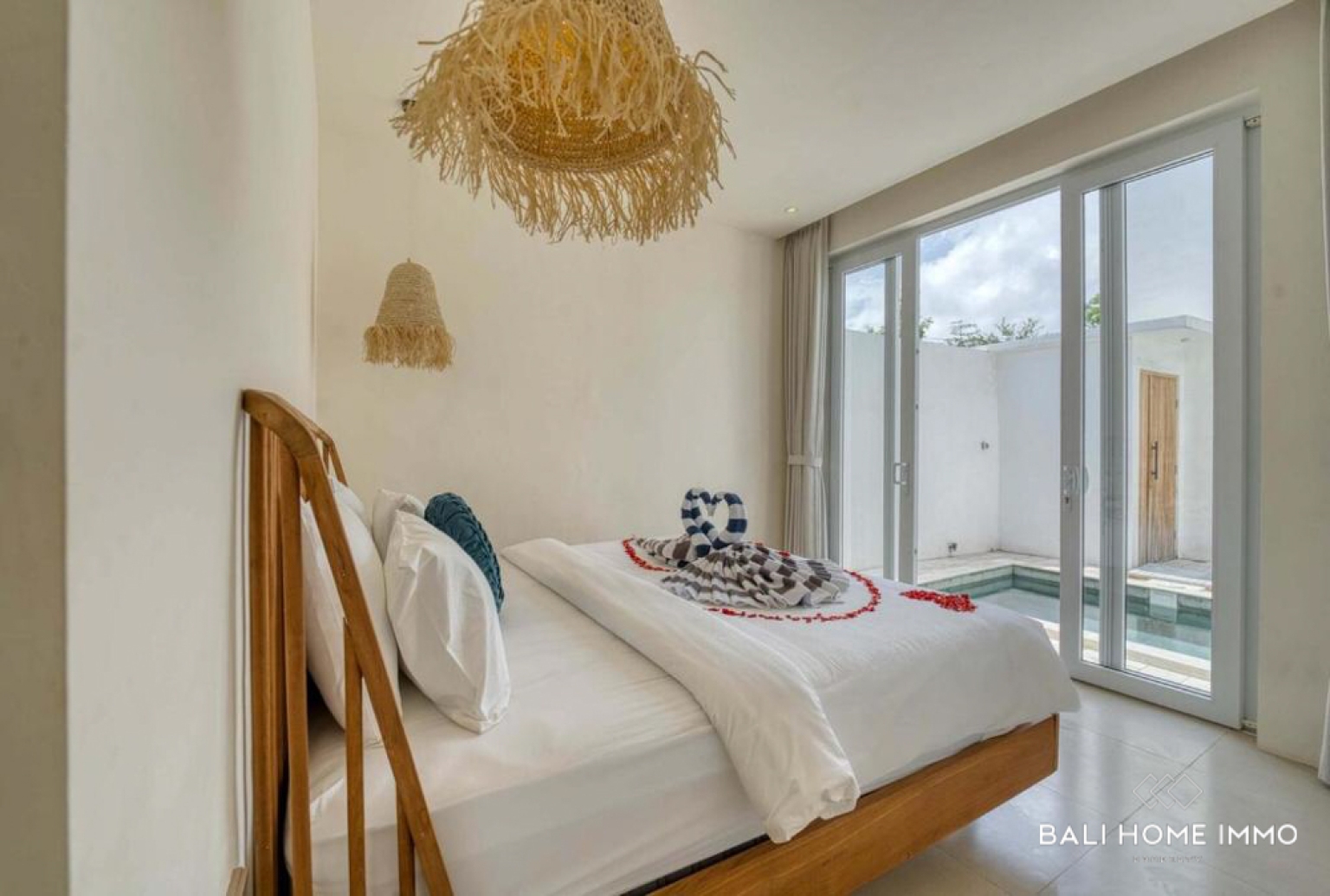 Villa moderne de 2 chambres à vendre en bail emphytéotique à Melasti view 8