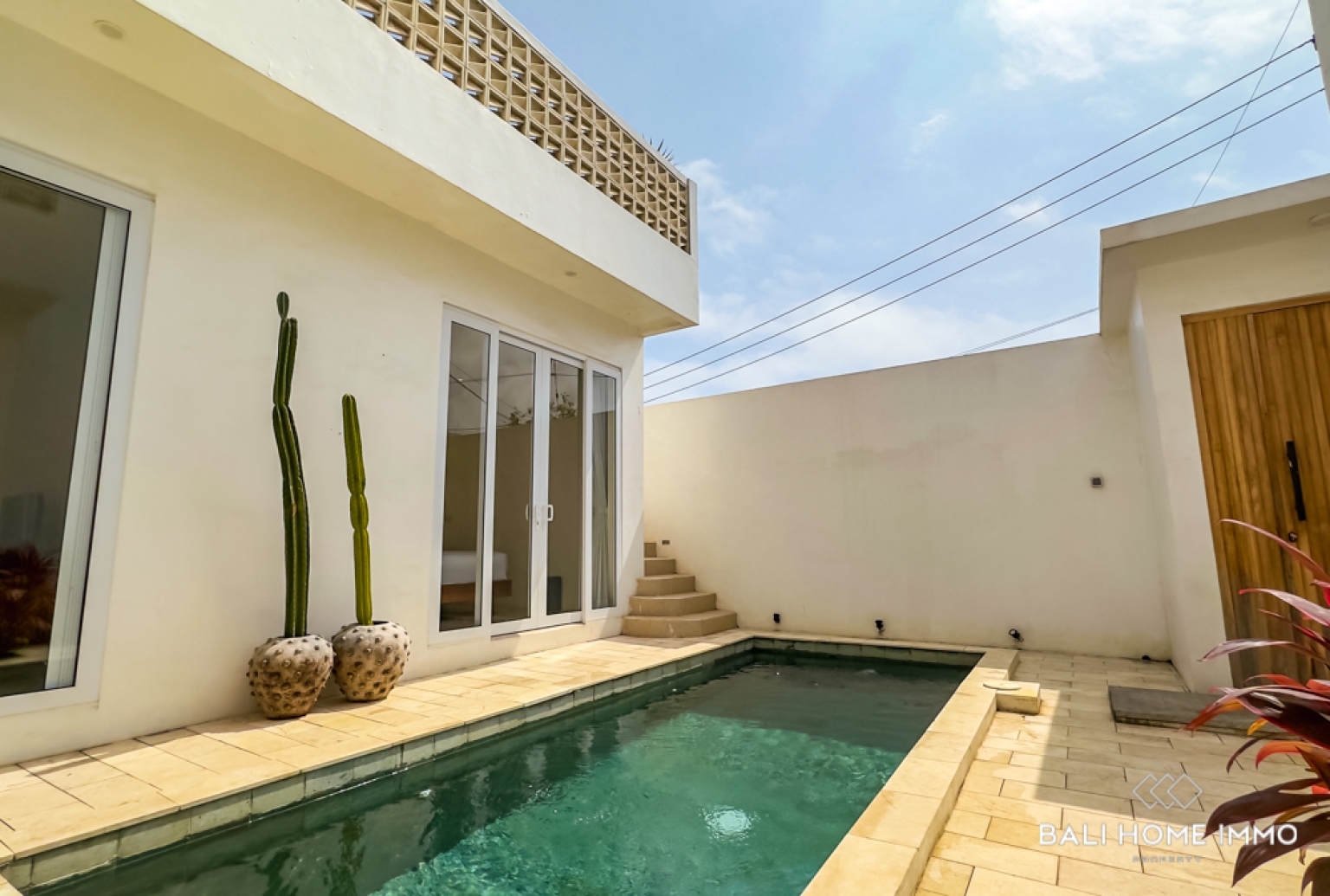 Modern 2 Bedroom Villa for Sale Leasehold in Melasti view 2