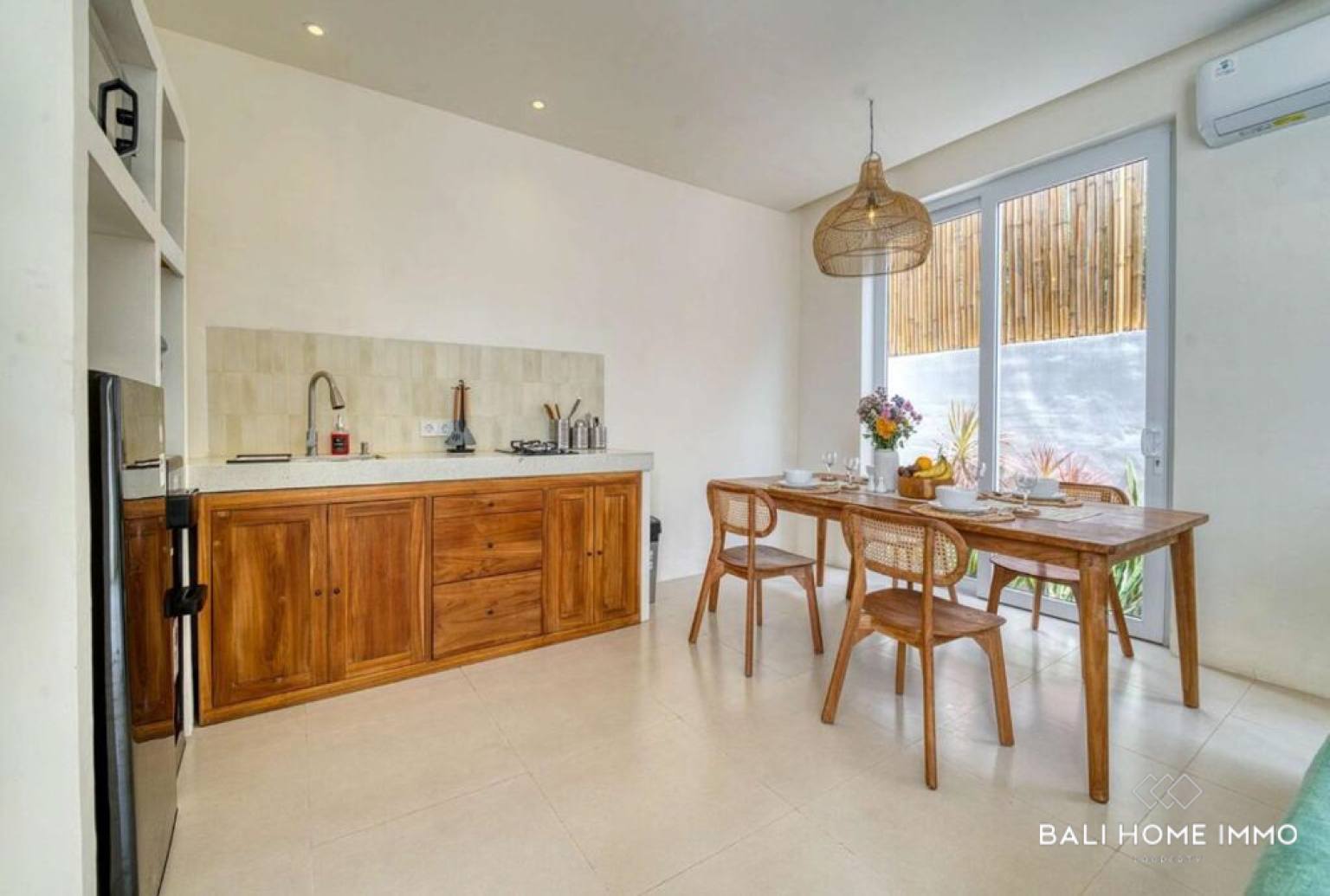 Villa moderne de 2 chambres à vendre en bail emphytéotique à Melasti view 6