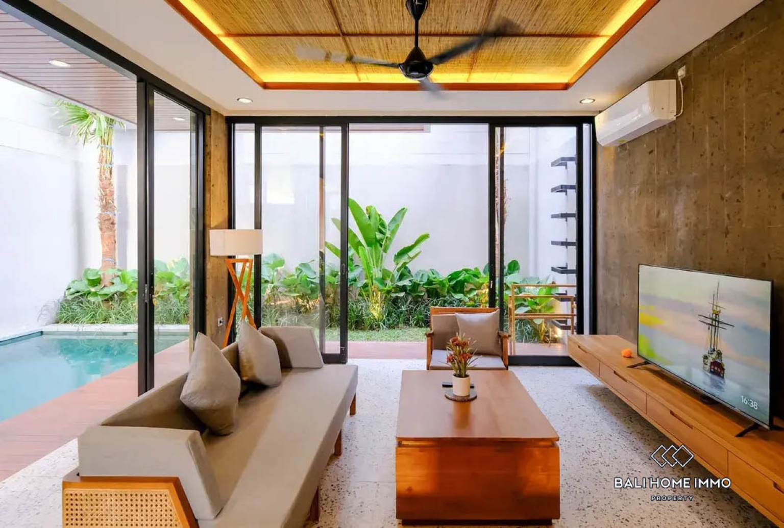 Modern 2 Bedrooms Tropical Villa For Sale in Pejeng, Ubud view 3